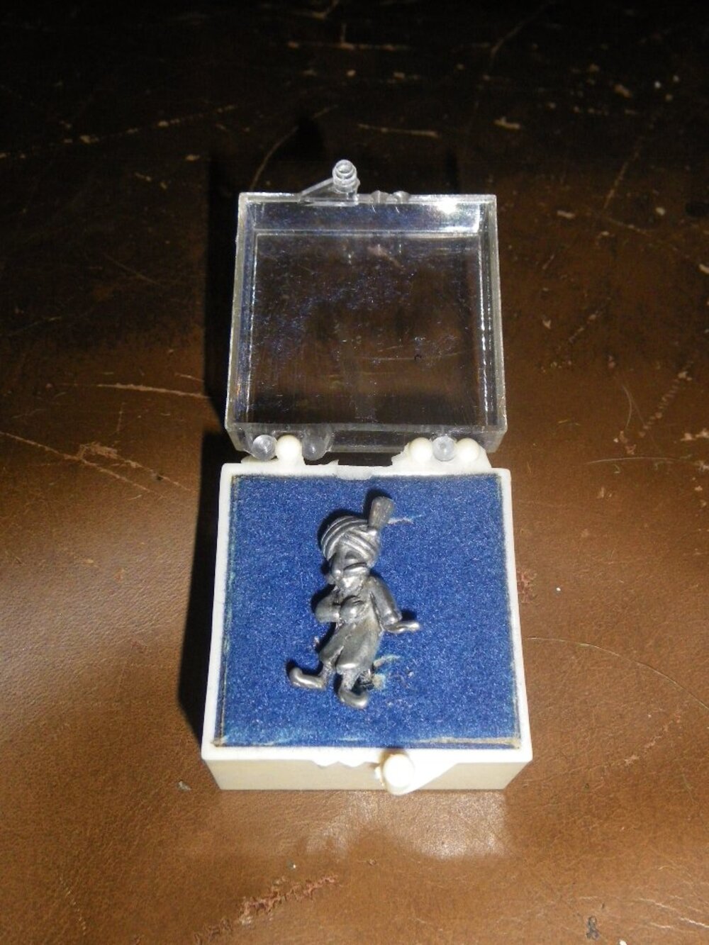 Vintage Indian Man Bowing Pewter Metal Lapel Pin
